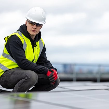 Tweet card summary image