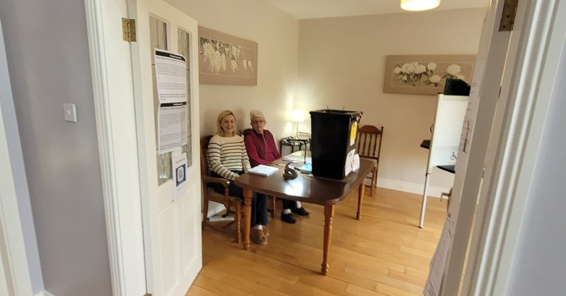 Tweet card summary image