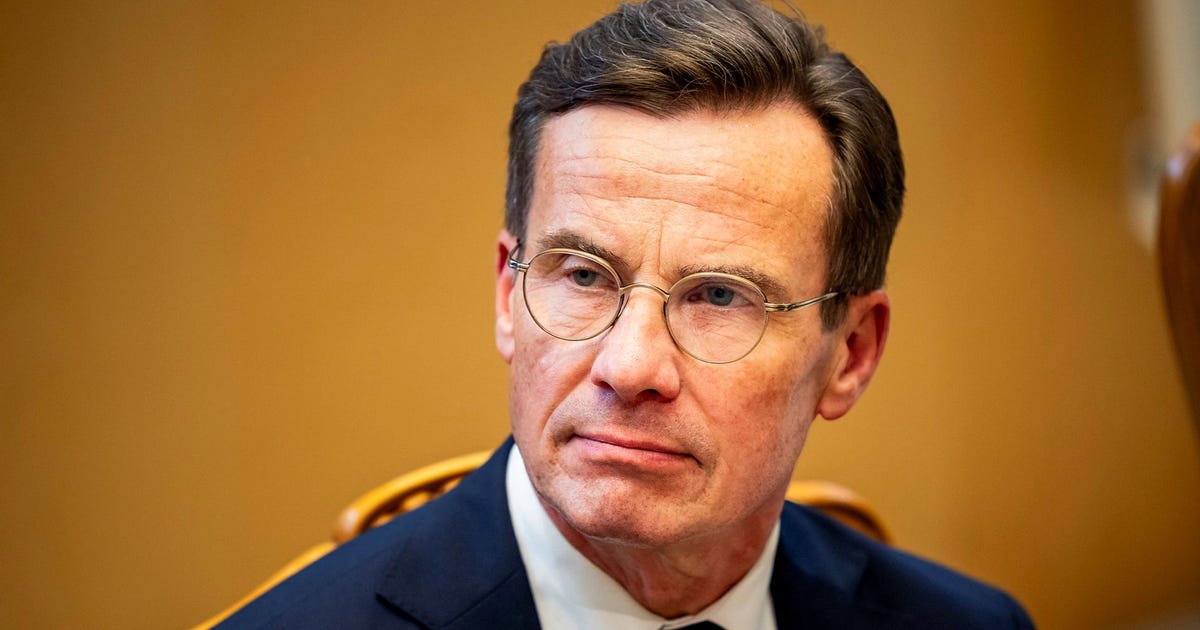 erikpelling's tweet card. Ulf Kristersson inför ett bidragstak. Men han bygger på skakig grund.