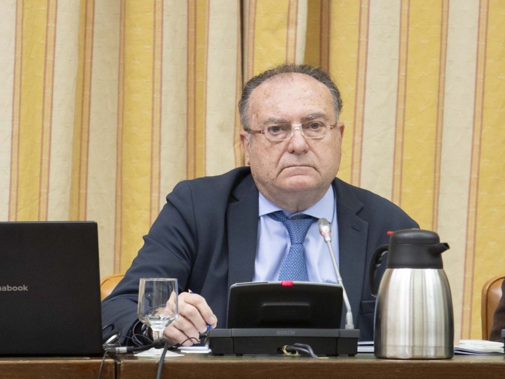 QuicoSalles's tweet card. L'informe Colombo, d'Afers Interns, mostra com aquesta unitat policial en va investigar els agents de la UDEF