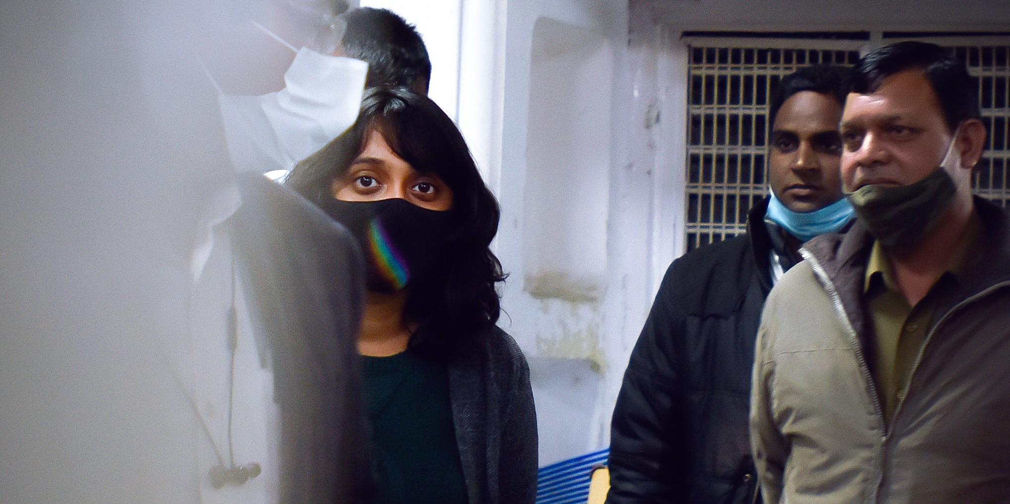 NaomiAKlein's tweet card. Tech giants like Google, Twitter, and Facebook appear to be aiding and abetting a vicious campaign against climate activists in India.