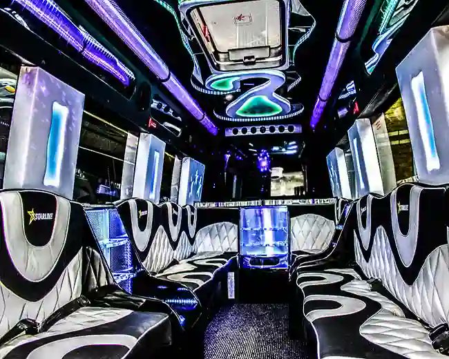 people2places's tweet card. Get tips on how to choose the ideal party bus in Salford for your next event. Ensure your celebration is unforgettable with the right transport!