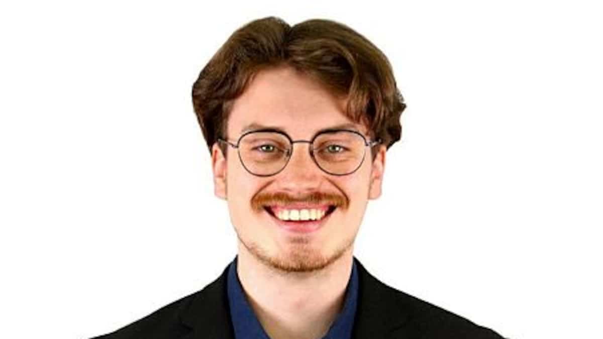 JdeQuebec's tweet card. Le candidat Alexandre Fallu de Repensons Lévis a causé la surprise en l’emportant par une marge de 11 voix dans Christ-Roi.