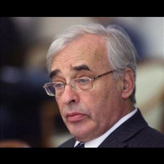 m_bostjan's tweet card. V zapuščini Andreja Capudra so ostala neobjavljena njegova premišljevanja o Božanski komediji in filozofsko-meditativni traktat Breviarij. Dogodek bo pravi trenutek za osvetlitev Capudrove dragocene...