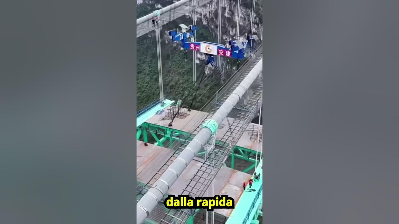 theupdaterep's tweet card. Il ponte più alto del mondo apre al traffico in Cina #theupdate...