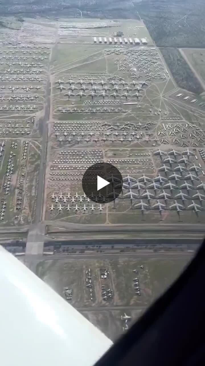 grokanton's tweet card. El #cementerio de #aviones más grande del mundo En el estado estadounidense de #Arizona, dentro de los límites de la ciudad de Tucson, se encuentra el cementerio de aviones más grande del mundo....