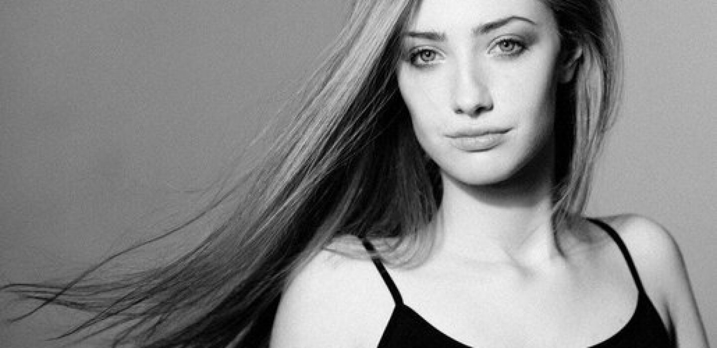 JulioQuintero_8's tweet card. Fue finalista de la última edición de Maybelline Model y, en apenas tres meses, triunfó en Chile Las dos primeras ediciones de Maybelline Model (Monte Carlo) permotió que varias participantes...