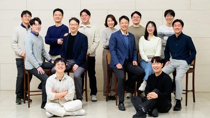 IndonesiaCrowd's tweet card. Samsung's NAND Flash Cuts Power Use by 96% - https://indonesiacrowd.com/samsungs-nand-flash-cuts-power-use-by-96/