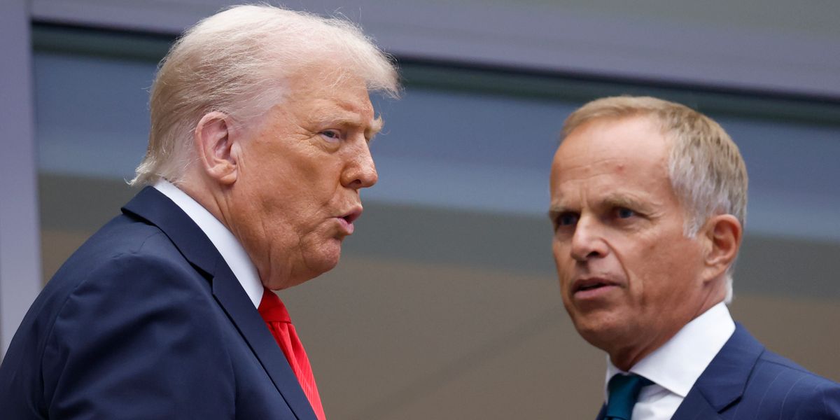 wernerwedge's tweet card. Es geht um einen Goldbarren und eine Rolex-Tischuhr: In einem Brief fordern zwei Abgeordnete der Schweizer Grünen, die Gastgeschenke der Schweizer Delegation an US-Präsident Trump zu prüfen.