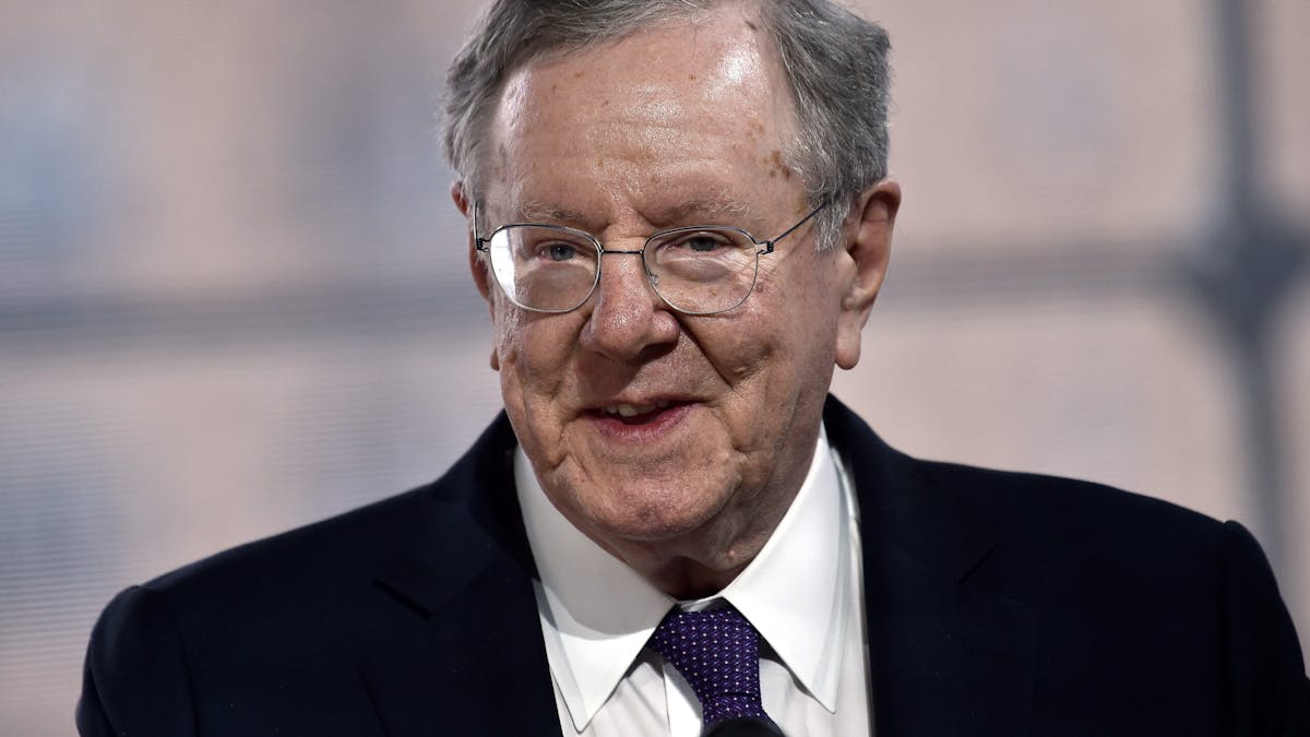 ProgramMeta's tweet card. Steve Forbes — the editor-in-chief of Forbes magazine — warned about the implications of countries like American Express participating in divisive diversity training.As The Daily Wire’s Chrissy Clark...
