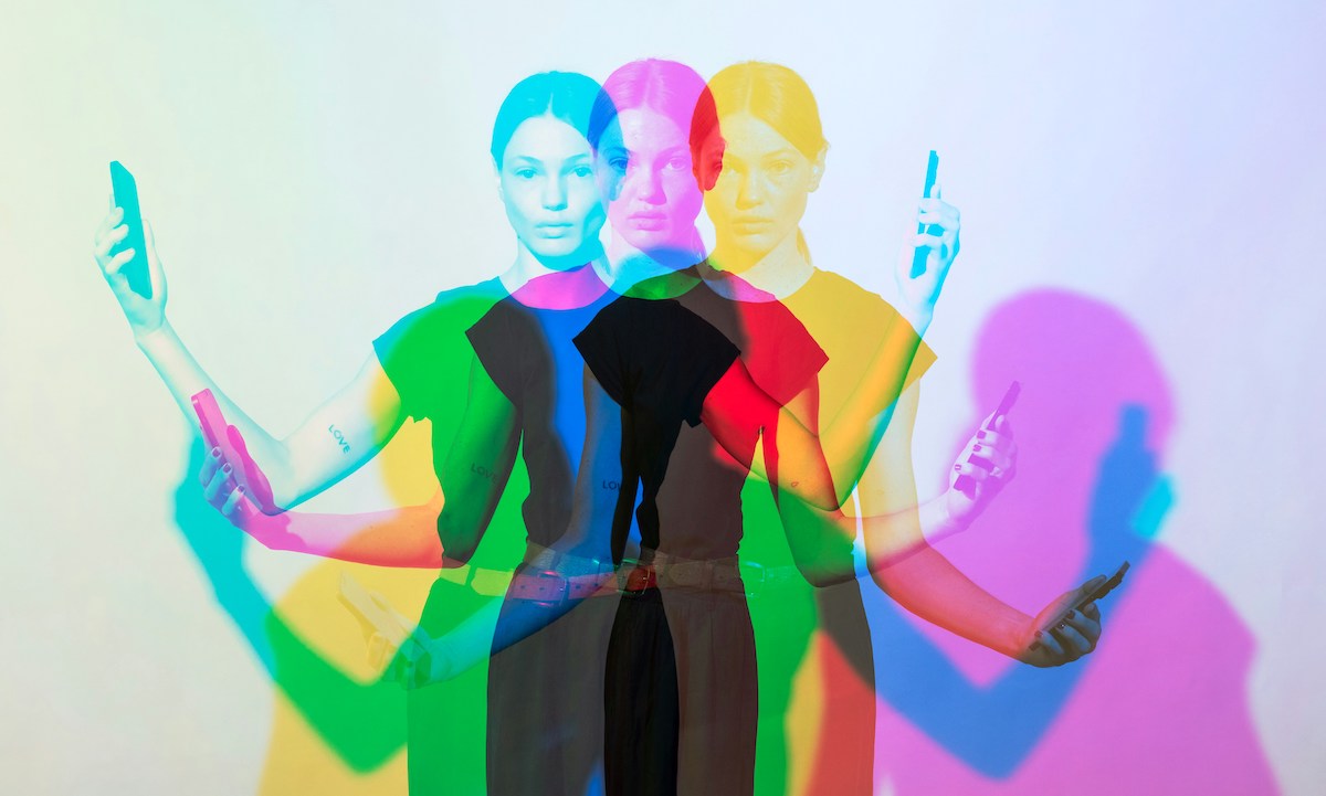 relationlabs's tweet card. Generative artificial intelligence content now accounts for 57% of all online material, a shift that is forcing social media platforms to restructure