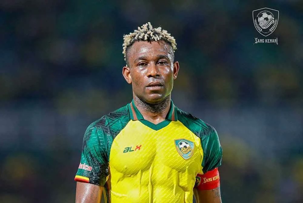 SinarOnline's tweet card. MAHKAMAH Sesyen di sini memerintahkan Darulaman Football Club Sdn Bhd membayar RM353,426.50 kepada bekas pemain import Kedah Darul Aman FC (KDA FC), Sony...