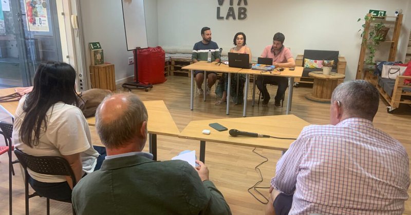 Tweet card summary image