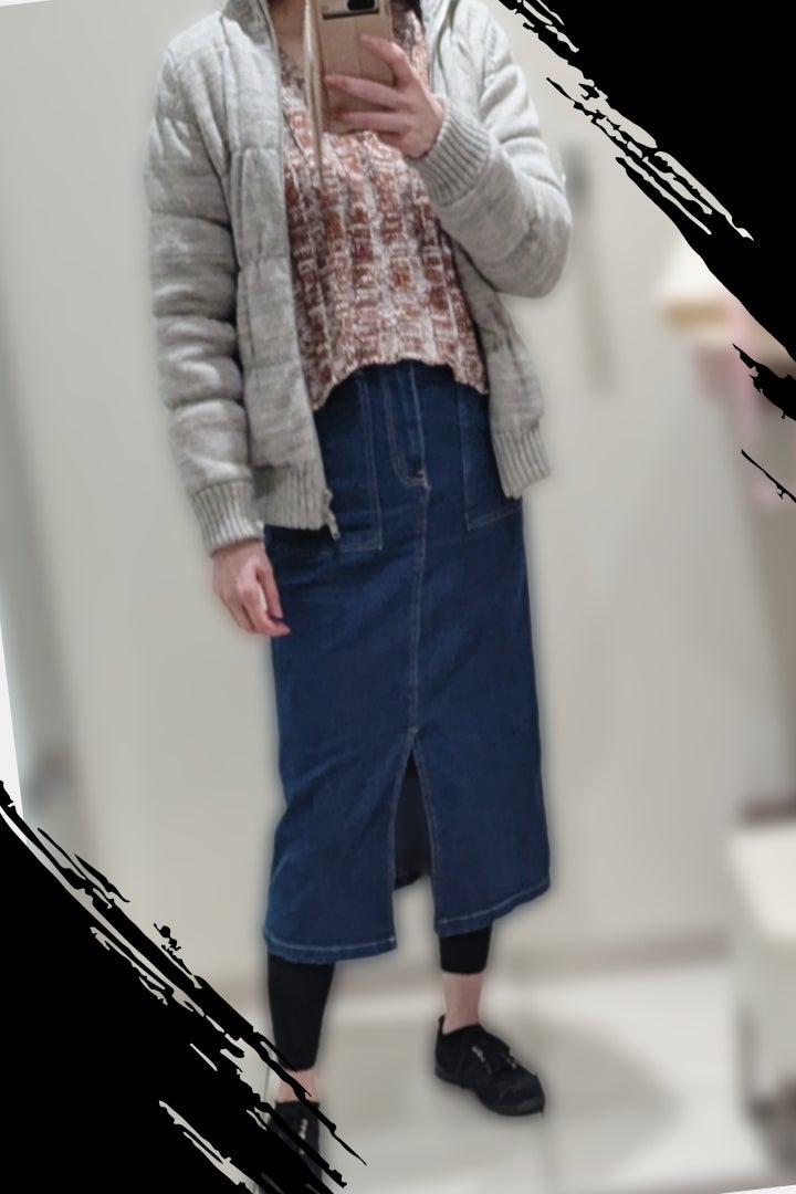 gjbpl's tweet card. バイトの日のコーデ。ジャケット、MOUSSYだった！多分20代に買ったからピチピチ。 B-HEATフード付き中綿ジャケット / AZUL BY MOUSSY/…