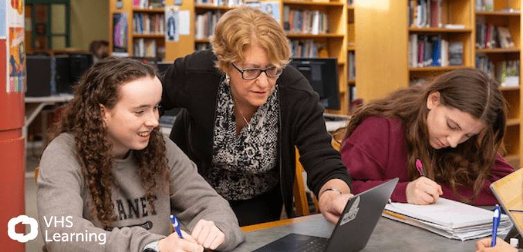 VHSLearning's tweet card. Support new online students with these 6 essential tips to ensure a smooth transition and successful learning experience in virtual classrooms.