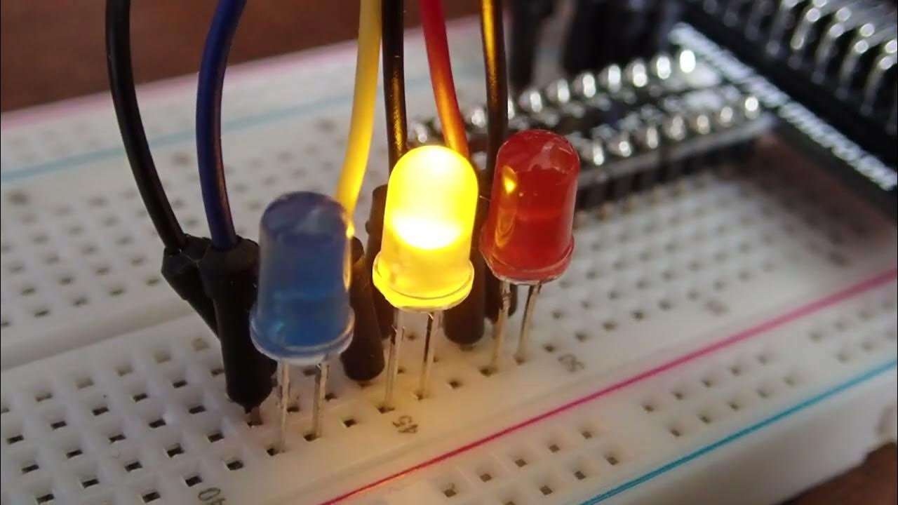 saitodev's tweet card. micro:bitで信号機