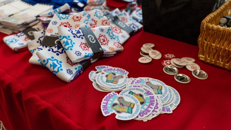 CenterCoopMedia's tweet card. PLUS: A Q&A with Andrew Ramsammy, collaborative journalism awards news, job openings, and more.