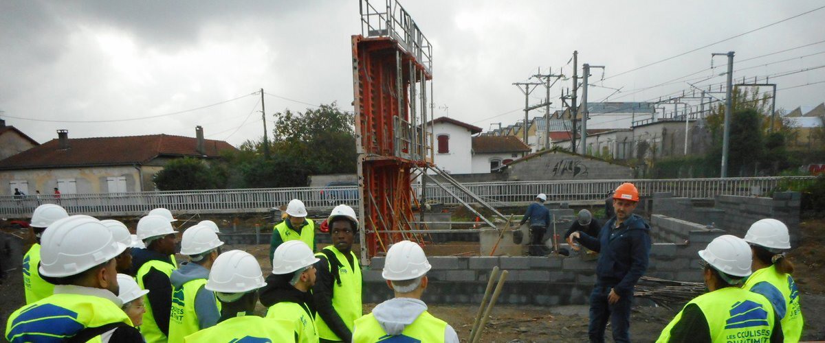 SebastienMinot's tweet card. Quand le BTP permet aux jeunes de "se construire"