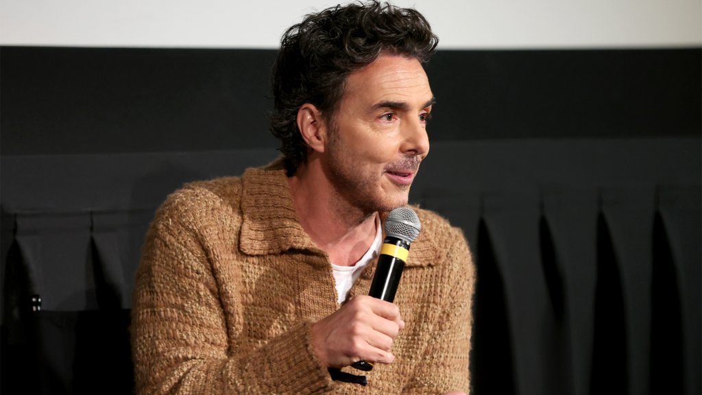 StarWarsNewsNet's tweet card. Director Shawn Levy discussed making changes to the production of 'Star Wars: Starfighter' including reworking the entire third act