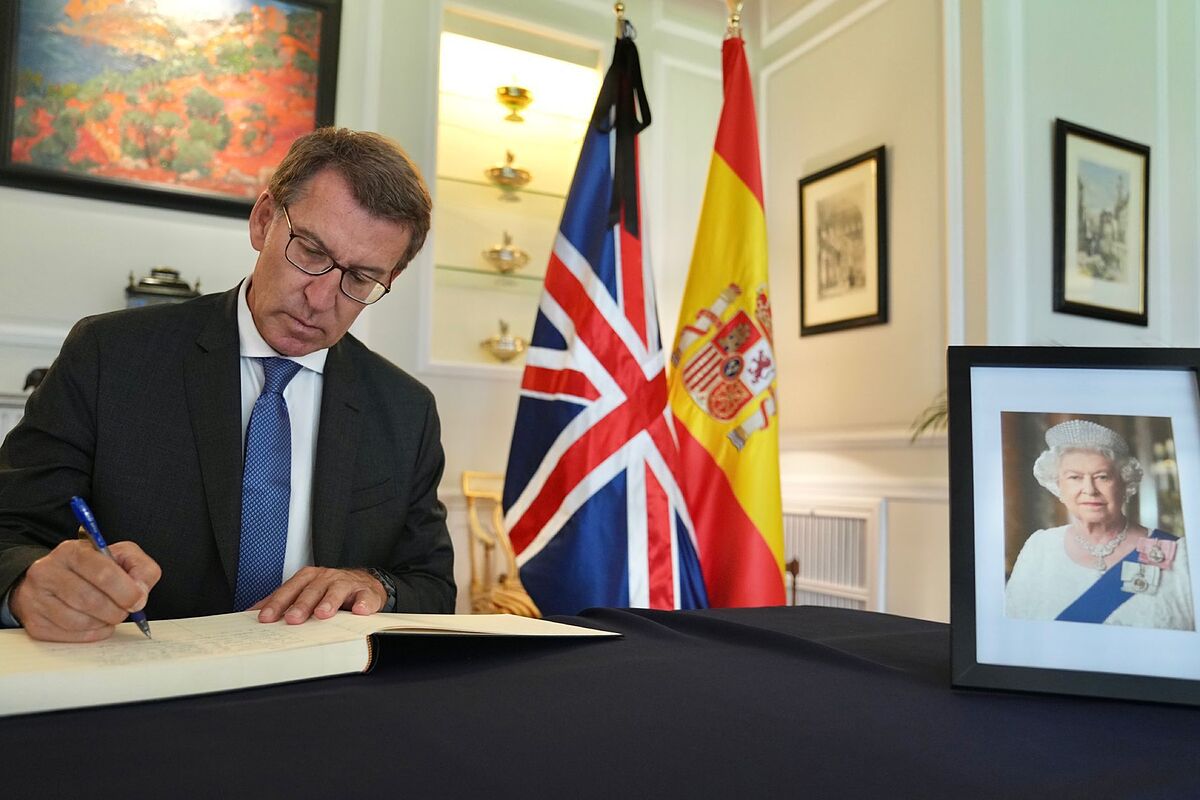 elmundoes's tweet card. El presidente del PP, Alberto Núñez Feijóo, ha propuesto que sea un juez de familia quien decida si una menor puede abortar en caso de que haya discrepancias con sus padres....