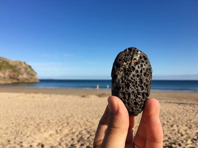 TeachTheMachine's tweet card. The behavior and performance of many machine learning algorithms are referred to as stochastic. Stochastic refers to a variable process where the outcome involves some randomness and has some...