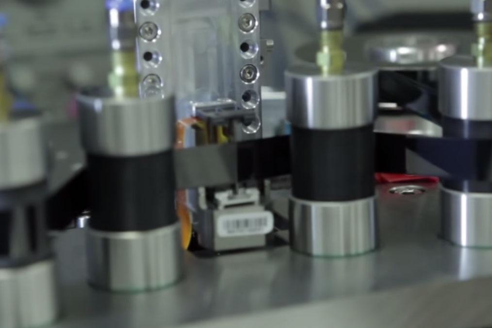 VBNET_WiFi's tweet card. Researchers at IBM and Fujifilm have managed to break the world storage record for the densest storage medium, creating a tape that can hold 220TB.