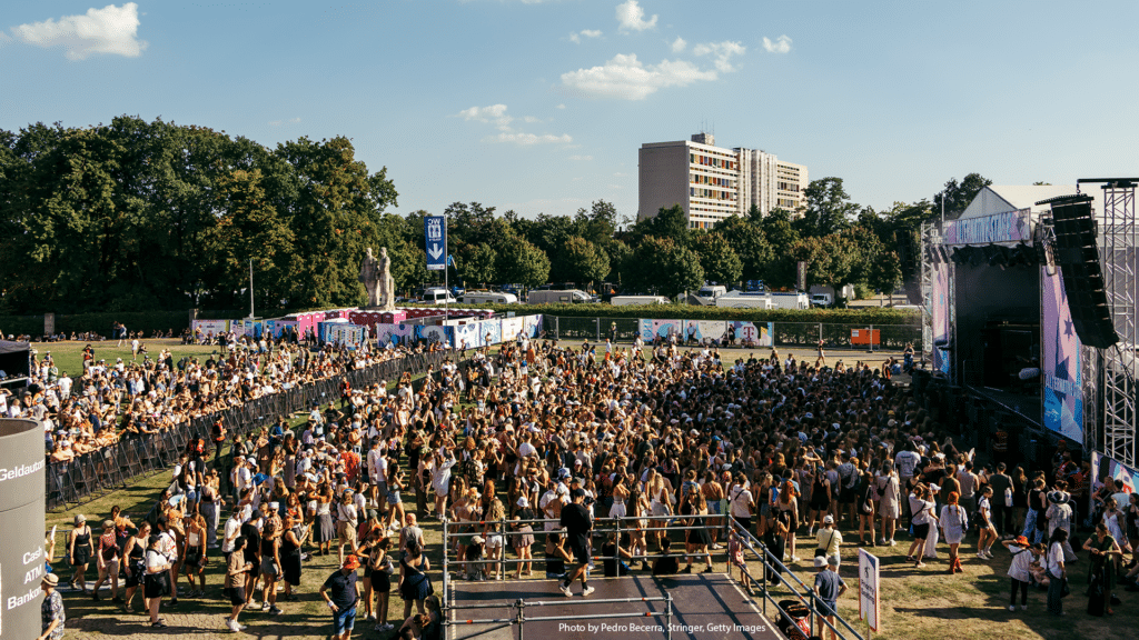 UKandEU's tweet card. Kirsty Warner and Hussein Kassim explore the impact of Brexit on the UK creative industries.