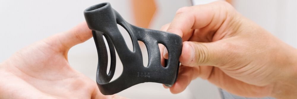 3DOpenHardware's tweet card. Sonderbauteile und Einzelanfertigungen wie Prototypen werden immer wichtiger. Konventionelle Produktionsverfahren verursachen jedoch hohe Kosten und verlängern die Entwicklungszeit. Ist die additive...