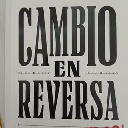 ElJodario's tweet card. Reseña de CAMBIO EN REVERSA de Aurelio Suarez Montoya