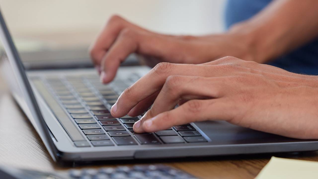 kprabhanews's tweet card. ಸರ್ಕಾರಿ ಪ್ರೌಢ ಶಾಲಾ ಸಹ ಶಿಕ್ಷಕರಿಗೆ ಪದವಿ ಪೂರ್ವ ಕಾಲೇಜು ಉಪನ್ಯಾಸಕ ಹುದ್ದೆಗೆ ಬಡ್ತಿ ನೀಡಲು ಇದೇ ಮೊದಲ ಬಾರಿಗೆ ಅರ್ಹತಾ ಪರೀಕ್ಷೆ ನಡೆಸಲು ನಿರ್ಧರಿಸಿದ್ದ ಶಾಲಾ ಶಿಕ್ಷಣ ಇಲಾಖೆಯು, ಇದೀಗ ಈ ಪರೀಕ್ಷೆಯನ್ನು 100 ಅಂಕಗಳಿಗೆ ನಿಗದಿಪಡಿಸಿದೆ....