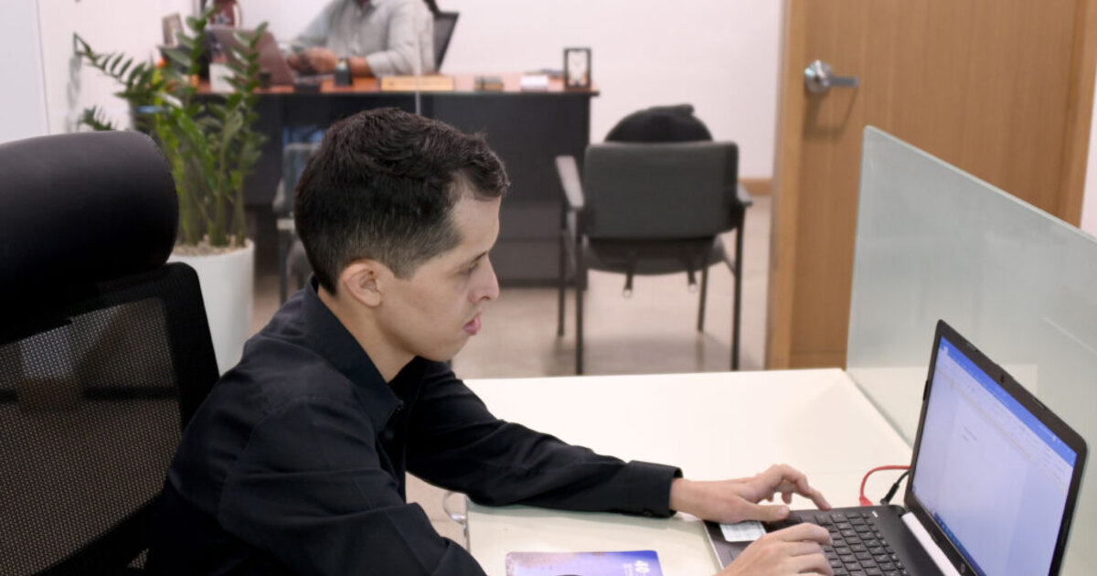 PIASA_CR_PTY's tweet card. Los derechos laborales de las personas en situación de discapacidad continúan rezagados en la práctica empresarial.