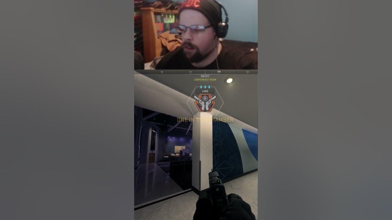 ACDCKid2010's tweet card. Erm Hello & Have A Nice Day!! #cod2022 #oneinachamber #darkdown