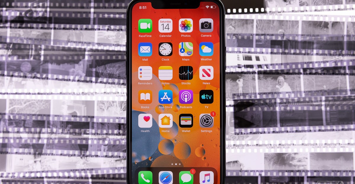 ComputerHelpUSA's tweet card. Apple’s “Hi, Speed” event begins at 1PM ET on Tuesday.