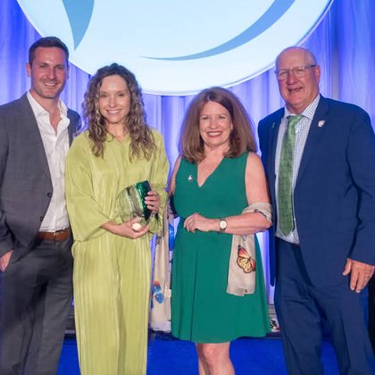 Tweet card summary image