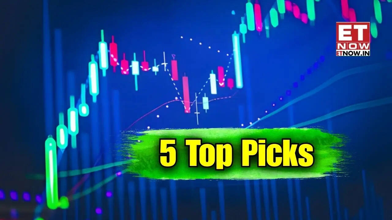 ETNOWlive's tweet card. Stocks To Buy On Monday, Stocks To Invest: Avinash Gorakshakar has recommended 5 safe stocks to buy now. His top picks are: Infosys, M&M, Anant Raj, IDBI Bank and Shriram Pistons.
