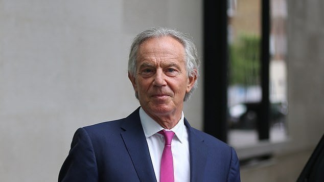 UseLinux's tweet card. Tony Blair to have his "Knight Companion of the Most Noble Order of the Garter" rescinded