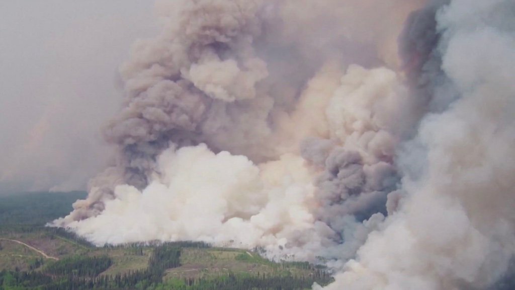 350Canada's tweet card. If you’re as concerned about the climate crisis as I am, you might feel a little numb when yet another extreme weather event makes the news. But this situation is truly unprecedented.