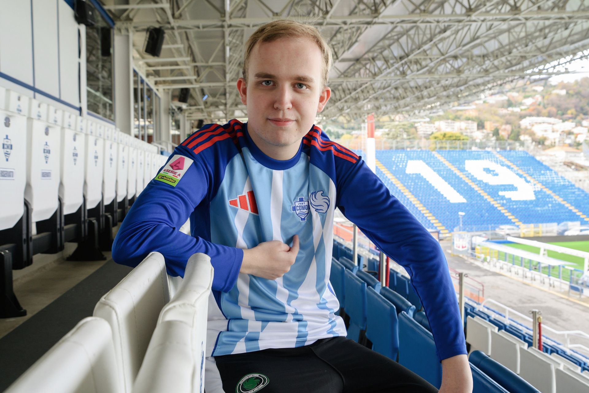 e_sportfr's tweet card. Como 1907 dévoile le Como Gaming Club, un nouveau projet qui étend l’univers du club vers le monde du jeu vidéo. Pensé comme un espace créatif et culturel, il a pour but de rassembler supporters…