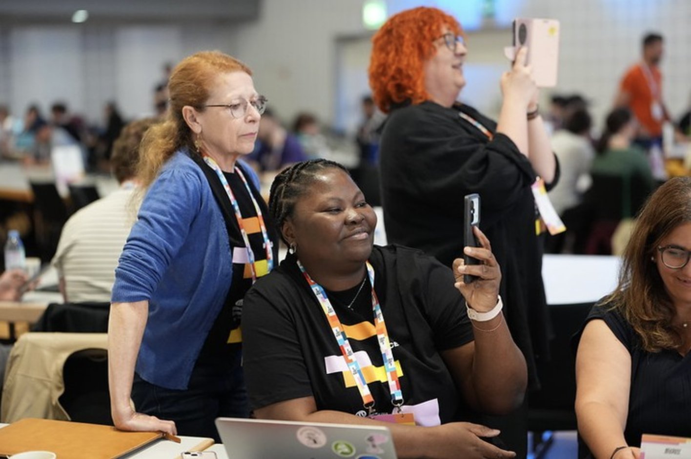 maryojob's tweet card. An 8-week guided program helping purpose-driven community builders turn passion into sustainable, income-generating leadership.