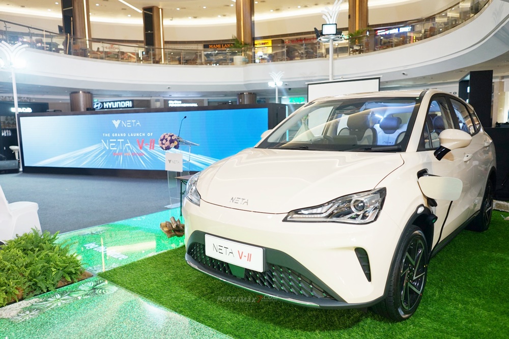 ipanase's tweet card. Launching Harga NETA V-II Mobil Listrik Rp299 Juta Saja Salam Nging, Salam Mobil Listrik, Salam kendaraan masa depanAda info resmi