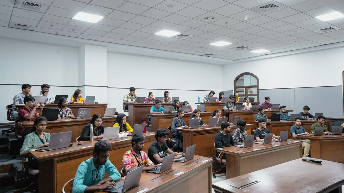 SindhuHarih's tweet card. Zoho Schools of Learning offers alternative education for high school graduates leading to successful careers at Zoho.