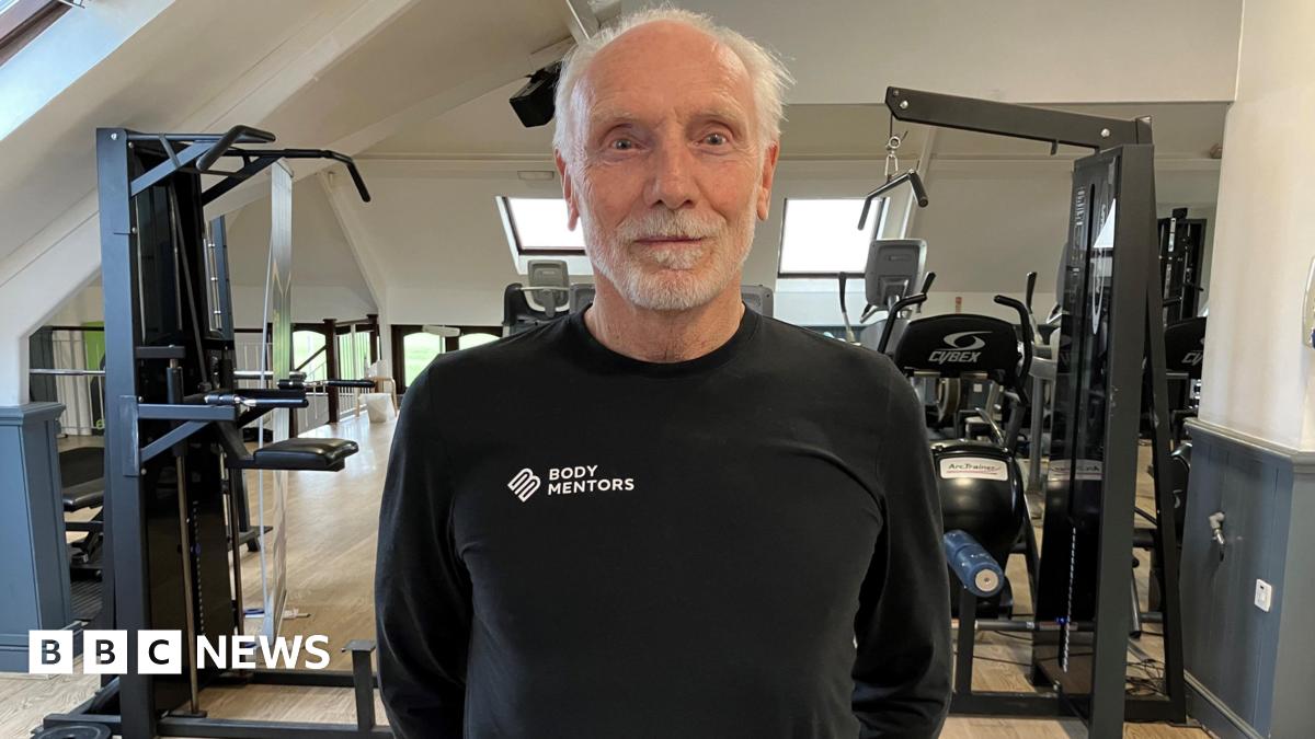 BBCRadioKent's tweet card. David Wallis, 81, and Rachel Glenny, 77, will be in Sunday's South East Powerlifting championships.