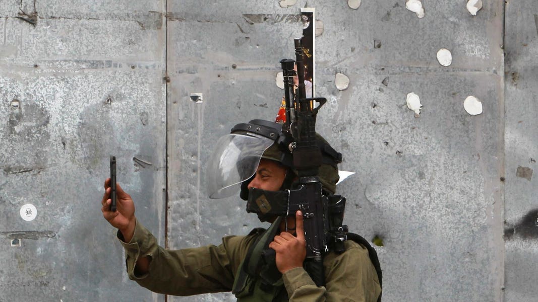 johnwood20191's tweet card. The iPhone versus Android battle has just taken a sudden twist as hackers attack smartphones.