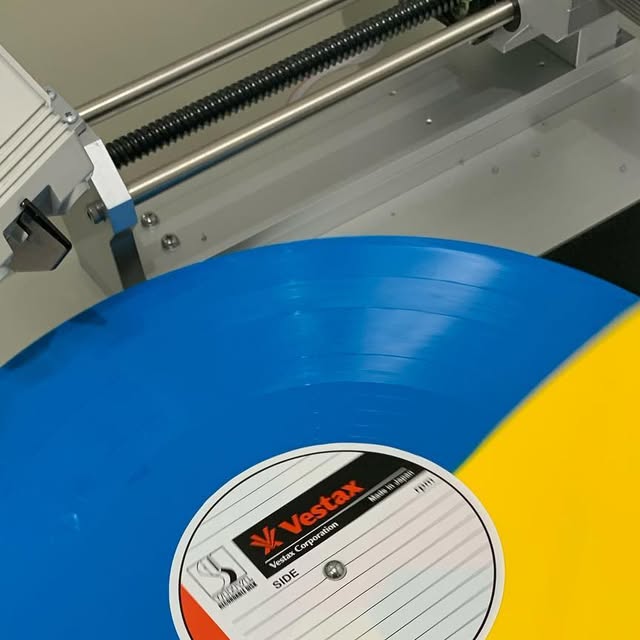 StoreVpy's tweet card. Fidelity UNltd LLC. (@fidelity_unltd) • Instagram photo