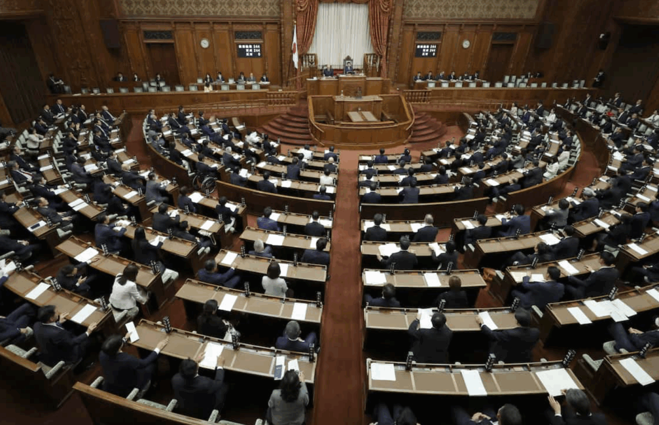 Rapt_plusalpha's tweet card. 参院本会議で28日、ガソリン税の暫定税率を廃止する法案が全会一致で可決・成立しました。 【ガソリン暫定税率廃止…