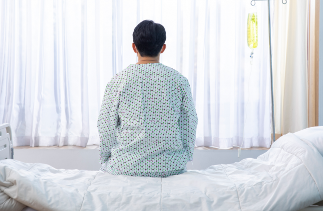 _herlivery's tweet card. 희귀 간 질환으로 시한부 선고를 받았던 남편이 장기 이식을 거부한 아내를 상대로 제기한 이혼 소송에서 1심에 이어 2심에서도 패소했다. 29일 법조계에 따르면 법원은 "장기 이식을 거부한 건 이혼 사유가 되지 않는다