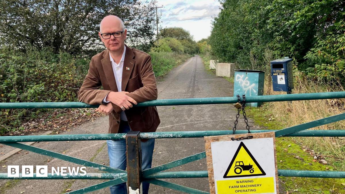 BBCRadioKent's tweet card. The Green Party's Stuart Jeffery has been the leader of Maidstone Borough Council since May.