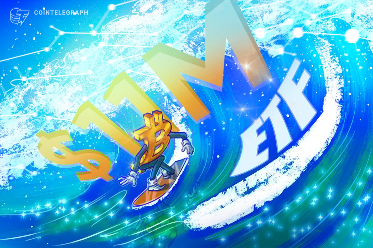 crypto__mak's tweet card. On Aug. 15, Bitcoin spot ETFs recorded a net inflow of $11.11M, while Grayscale Bitcoin Trust faced $25.03M in outflows, reflecting divergent investor sentiment.