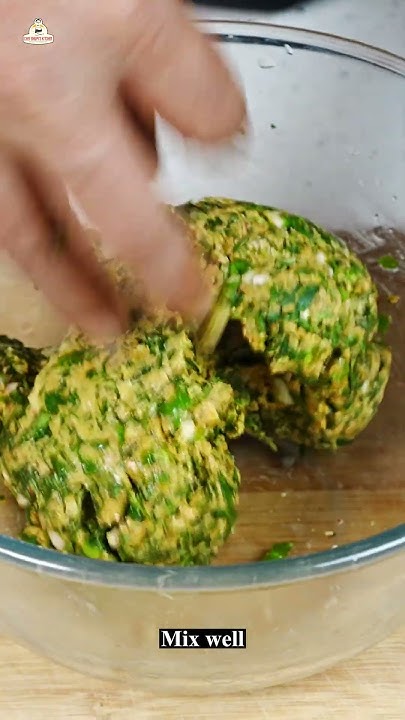 Jitendrakphc's tweet card. सर्दी की सेहतमंद डिश मेथी मुठिया बनाने का आसान तरीका. DANA MUTHIYA...