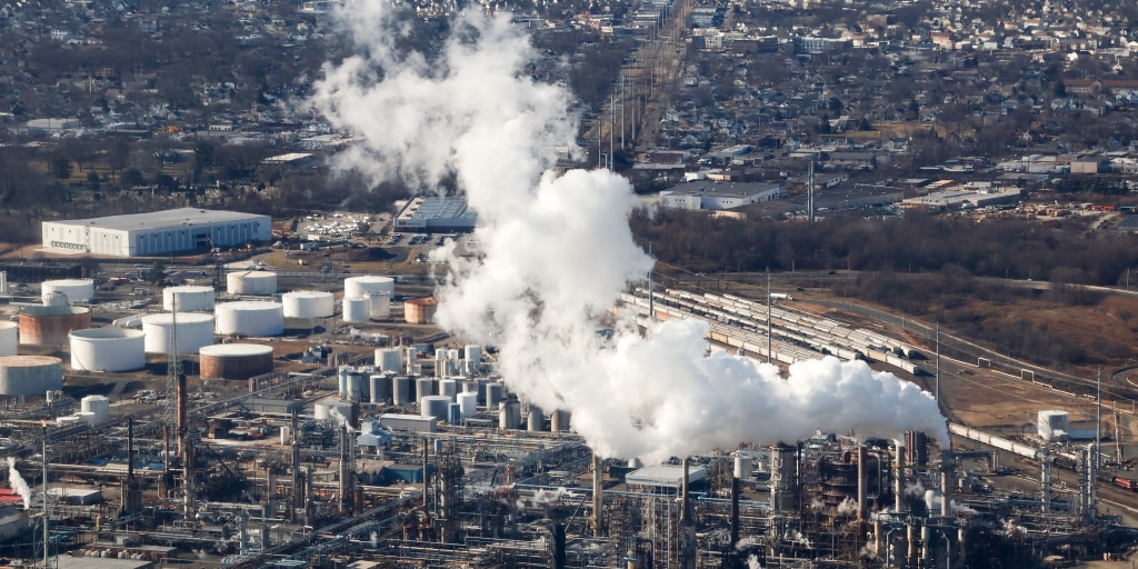 francescadomin8's tweet card. Exposure to particulate matter can increase the risk of heart attacks, lung cancer and stroke.